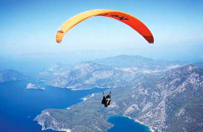 Paragliding in India